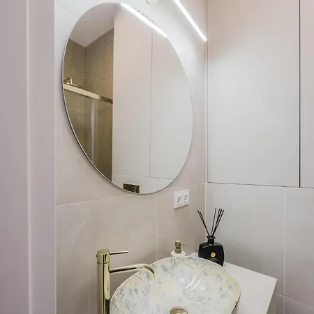 By Kramm Apartment